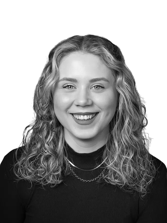 Schwarz-Weiß-Porträt von Vanessa Meyer.